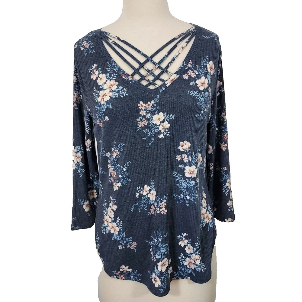 Cloud Chaser Top Women Size Large Floral Strappy V Neck 3/4 Sleeve Stretch NWT